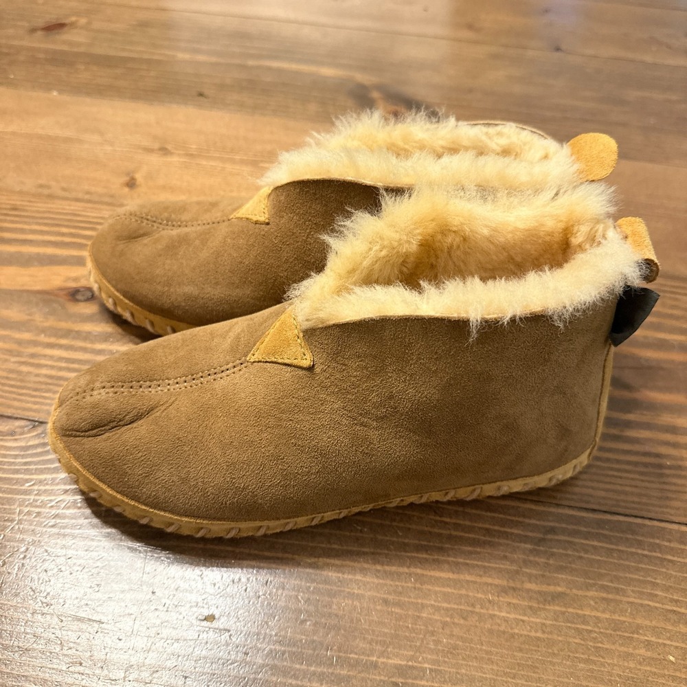 LL Bean Wicked Good Slippers Women's Size 7 Brown Boot Suede Shearling Cozy